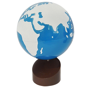ลูกโลกแสดงแผ่นดินและนํ้า - Globe of Land and Water